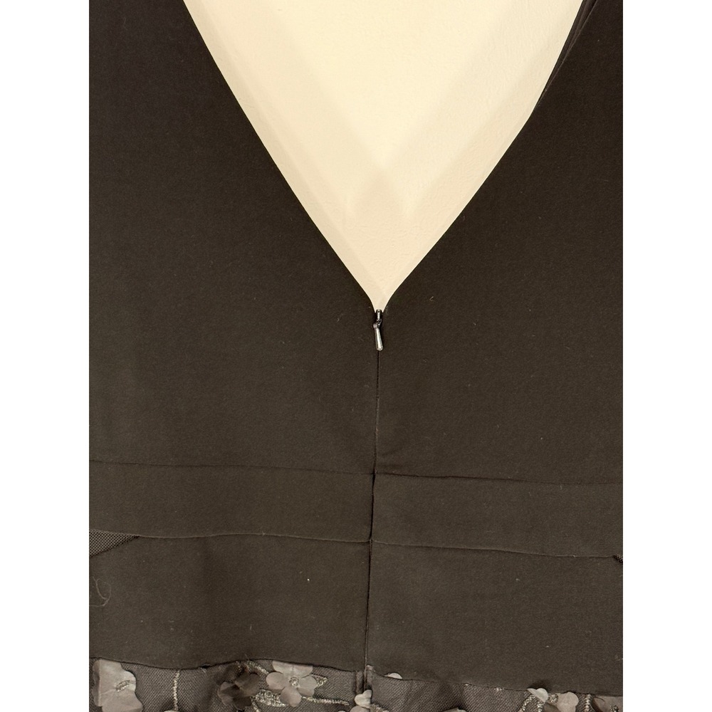 Xscape Long Sleeve V-Neck 3D Embellished Floral Gown Black Formal Event 22W - Picture 8 of 16